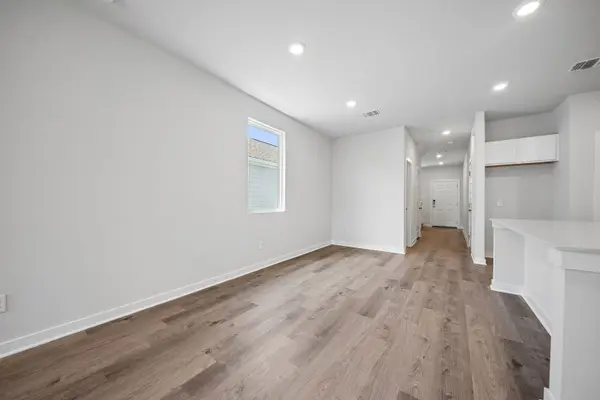 224 Escape WAY, Jarrell, TX 76537