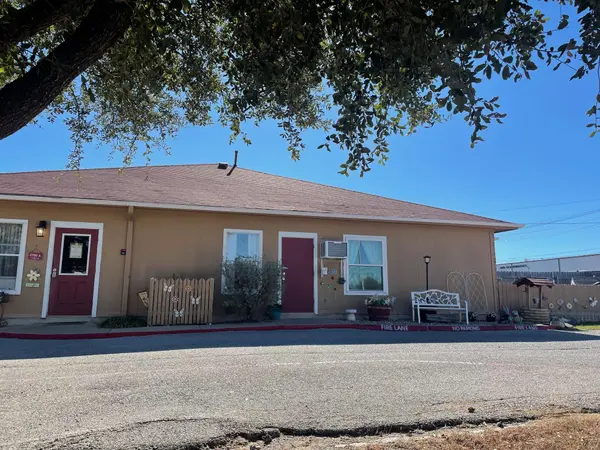 2100 S Bagdad RD, Leander, TX 78641