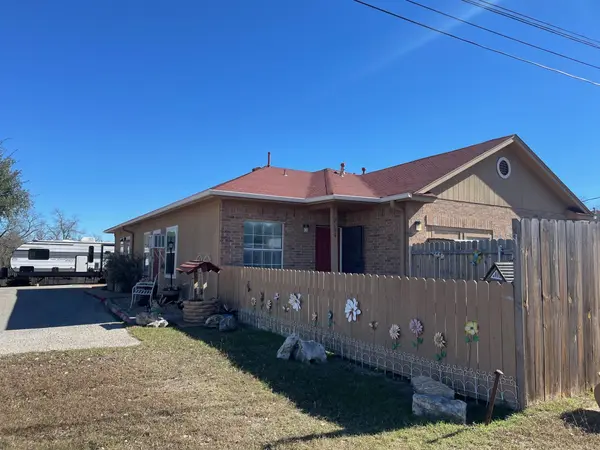 2100 S Bagdad RD, Leander, TX 78641