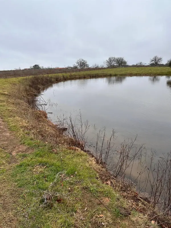 957 Johnson Farms RD, Harwood, TX 78632