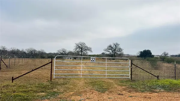 957 Johnson Farms RD, Harwood, TX 78632