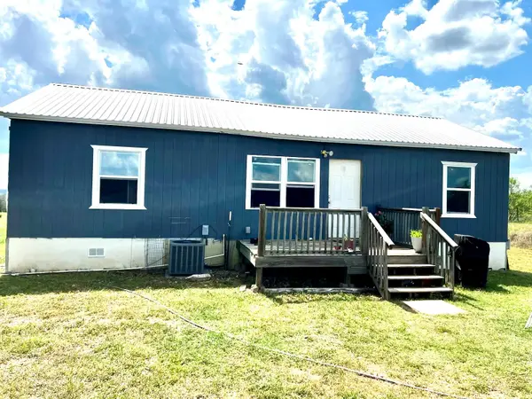 136 Fm 2239 RD, Paige, TX 78659