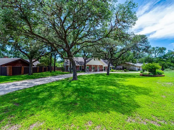 97 W Mimosa CIR, San Marcos, TX 78666