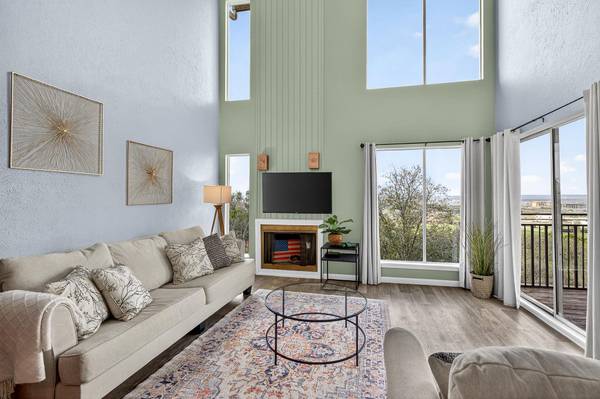 400 Hi There #104, Horseshoe Bay, TX 78657