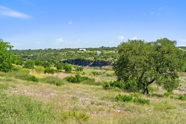 620 Rio Vista RD, Johnson City, TX 78636
