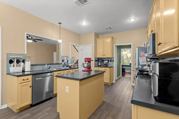 310 N Carriage Hills DR, Georgetown, TX 78626