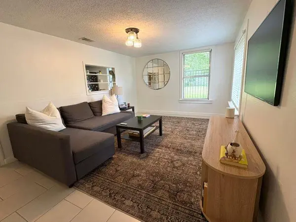 1101 Holly ST #1, Austin, TX 78702