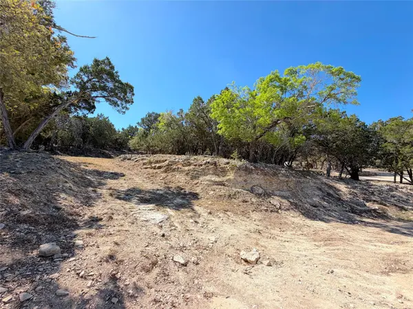124 Calhoon CT, Canyon Lake, TX 78133
