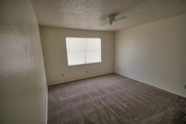 1906 West LOOP #D, Austin, TX 78758