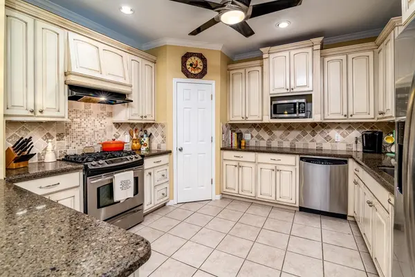 8501 Fulbright LN, Austin, TX 78749