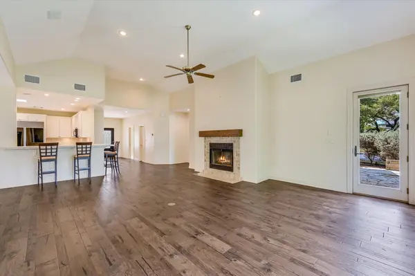 2300 FOUNDERS CIR, Spicewood, TX 78669