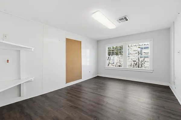 4208 S 1st ST, Austin, TX 78745