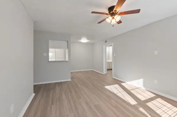 1720 Wooten Park DR #206, Austin, TX 78757