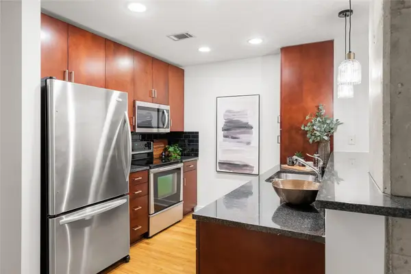 360 Nueces ST #1112, Austin, TX 78701