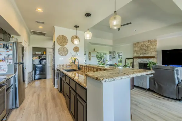 1703 Clubhouse Hill DR, Spicewood, TX 78669