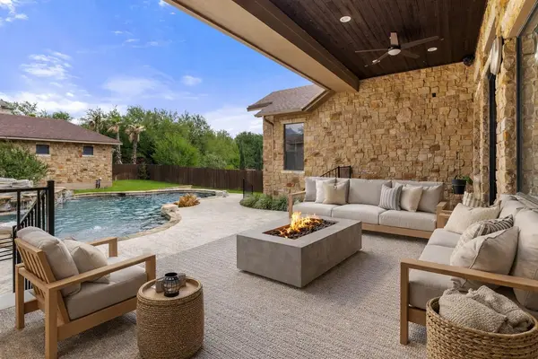 2633 Collingwood DR, Round Rock, TX 78665