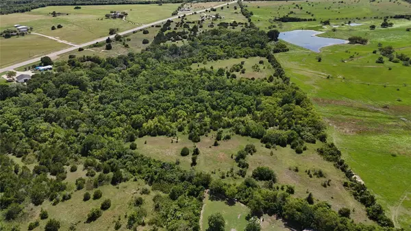 2416 Eddy Gatesville PKWY, Bruceville-eddy, TX 76524
