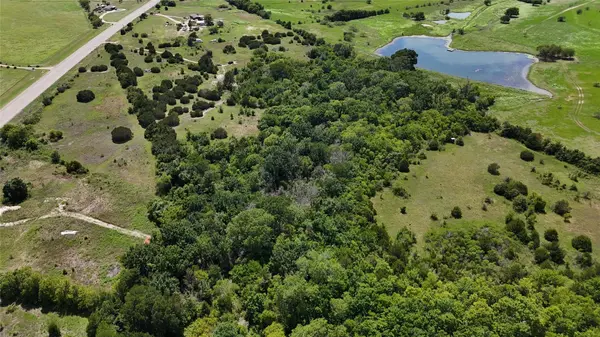 2416 Eddy Gatesville PKWY, Bruceville-eddy, TX 76524
