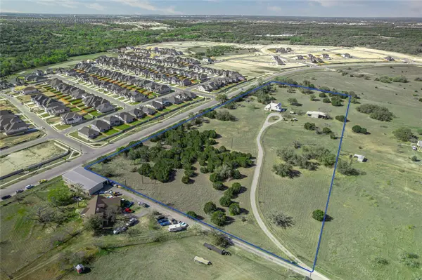 310 Craigen RD, Liberty Hill, TX 78642