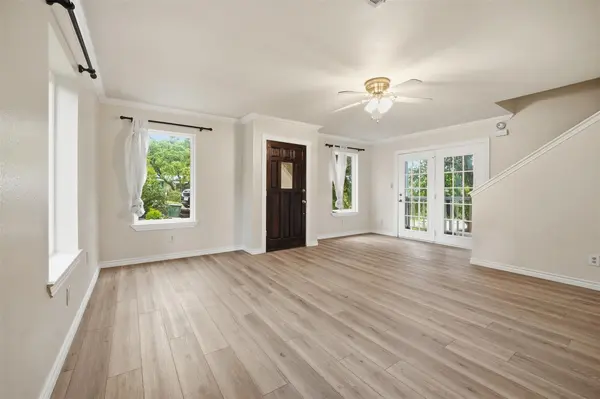 1104 Franklin DR, San Marcos, TX 78666