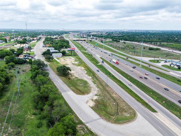 505 S Old Hwy 81, Kyle, TX 78640