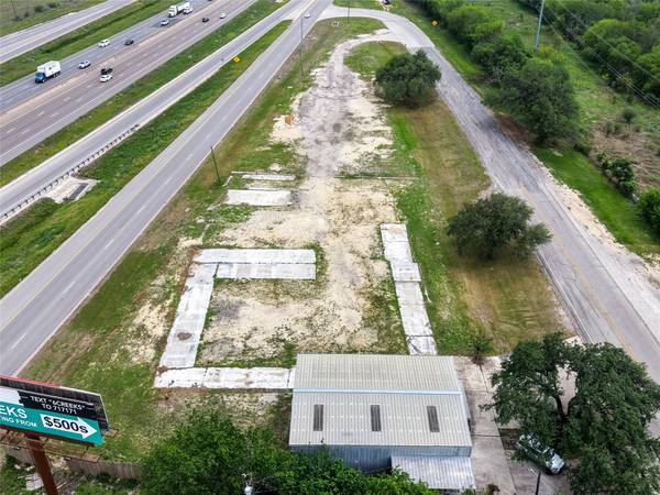 505 S Old Hwy 81, Kyle, TX 78640