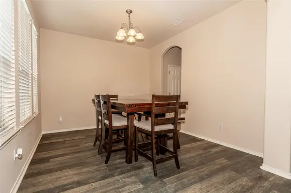 318 Hyltin ST, Hutto, TX 78634