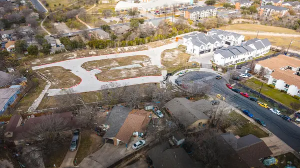 1300 McKie DR, Austin, TX 78752