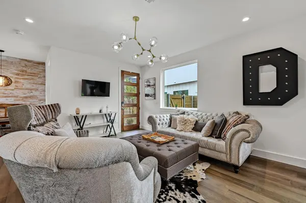 201 Tillery SQ #2, Austin, TX 78702
