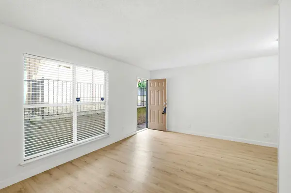 2319 Greenfield PKWY #108, Austin, TX 78741
