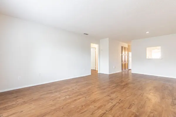 323 W William Cannon DR #A, Austin, TX 78745
