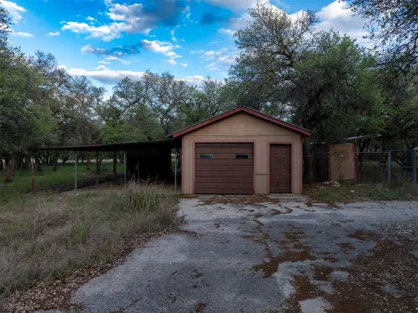 1050 Oak Grove RD, Leander, TX 78641