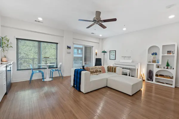 4361 S Congress Ave #322, Austin, TX 78745