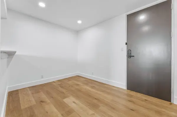 119 E 6th ST #703, Austin, TX 78701