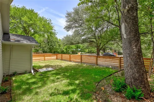 511 E 50th ST #A, Austin, TX 78751