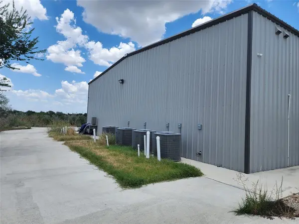 4090 Williamson RD, Buda, TX 78610