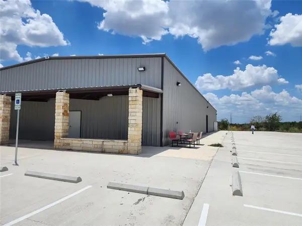 4090 Williamson RD, Buda, TX 78610