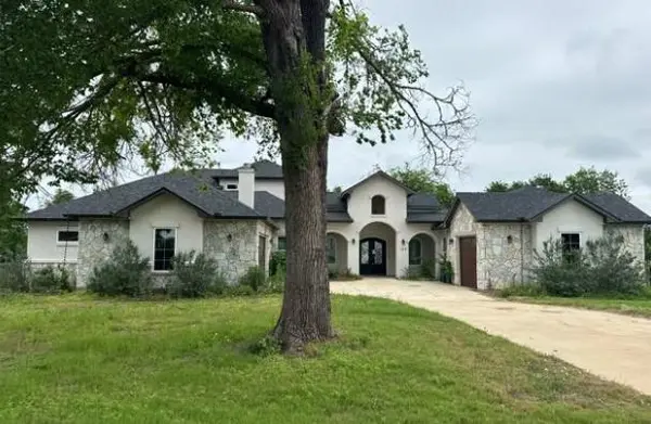 128 Gloria BLVD, Smithville, TX 78957