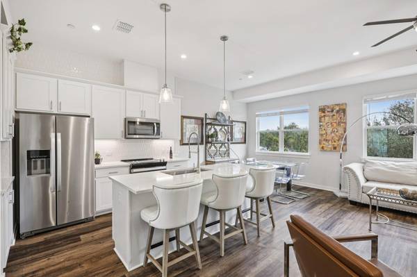 12001 Vista Parke DR #1104, Austin, TX 78726