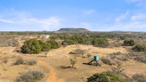 6304-A County Road 110 RD, Llano, TX 78643