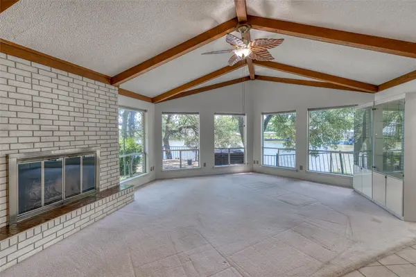 104 Bluebird LN, Highland Haven, TX 78654