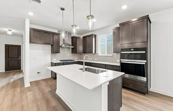 129 Adlai Ave, Georgetown, TX 78633