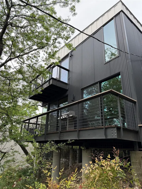 1325 Bonham TER #C, Austin, TX 78704