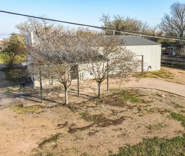 201 S Ridge ST, Hallettsville, TX 77964