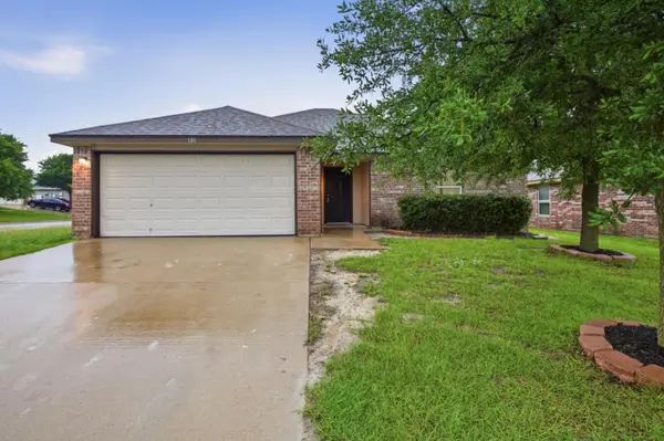 101 Soapstone DR, Jarrell, TX 76537