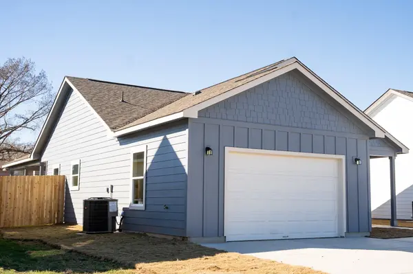 311 String Prairie WAY, Smithville, TX 78957