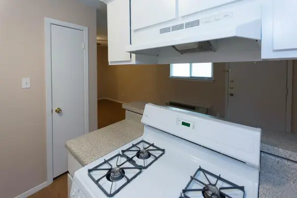 400 W 34th ST #104, Austin, TX 78705