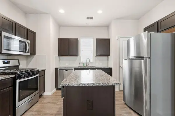 420 Spiny Lizard LN, San Marcos, TX 78666