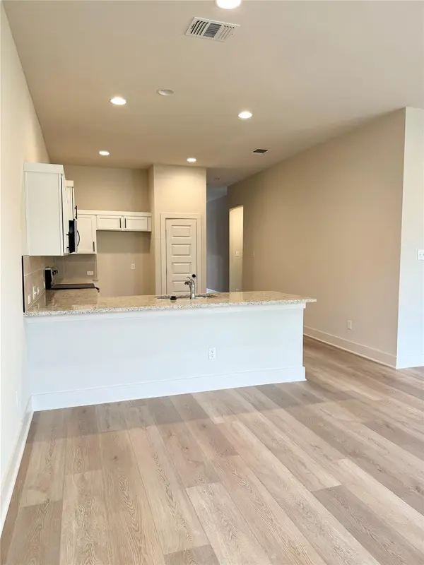 108 Zayd CT #B, Jarrell, TX 76537