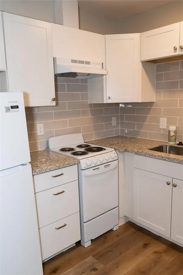 97 Anthony ST #B, Austin, TX 78702